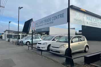 Display yard with office / showroom