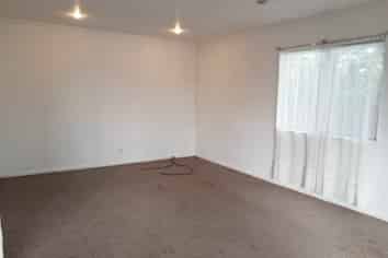 2/143 May Road, Mount Roskill