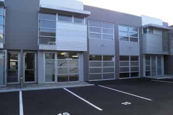 Tidy, Open-Plan Office in Ferrymead