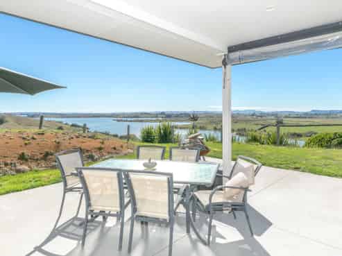 123 Slater Road, Ruawaro