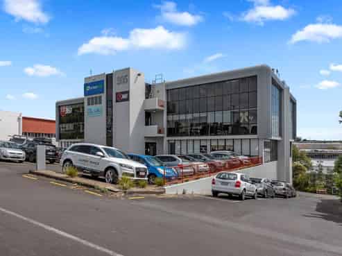 POSSIBLY THE CHEAPEST ON THE SHORE!