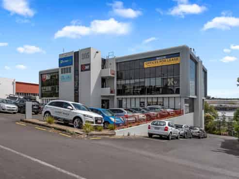 POSSIBLY THE CHEAPEST ON THE SHORE!