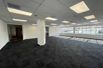 Hamilton East Beckons