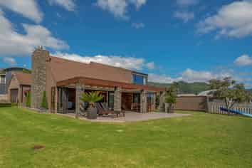 7 Uzailla Court, Pauanui