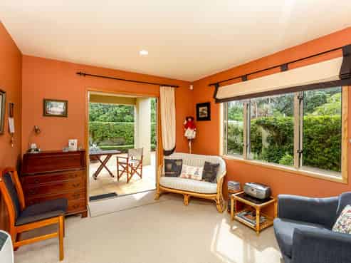 3B Kawaroa Close, New Plymouth Central