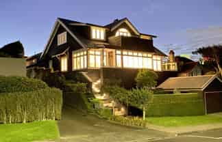 10 Beacholm Road, Takapuna