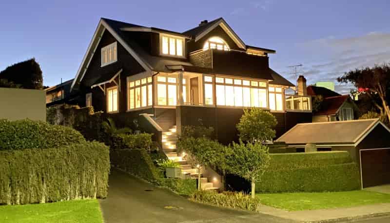 10 Beacholm Road, Takapuna