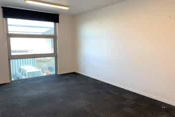 Quality Sockburn Office