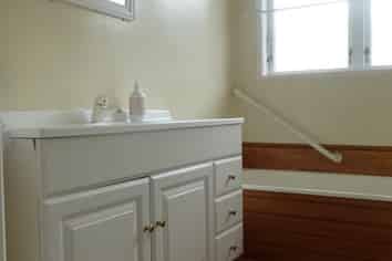 Auckland - Address withheld