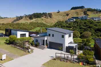 44 Browns Drive, Waihi Beach