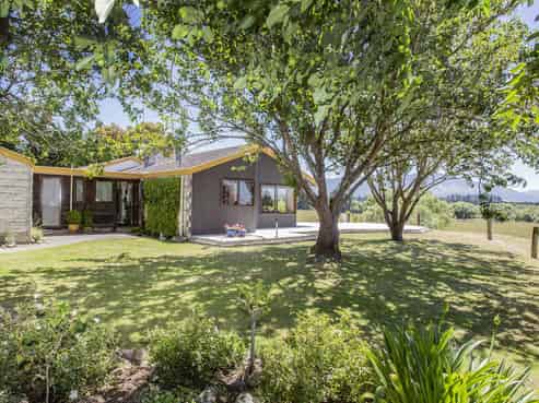 230 Cottles Road, Cust