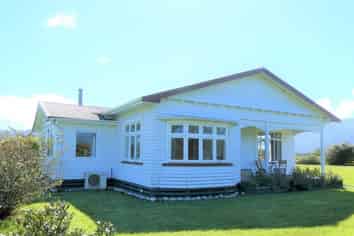 8 La Fontaine Road, Harihari