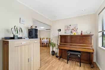 2/18 Vincent Street, Howick