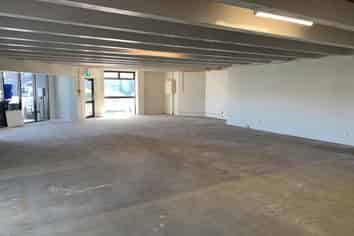 180M² STODDARD RETAIL