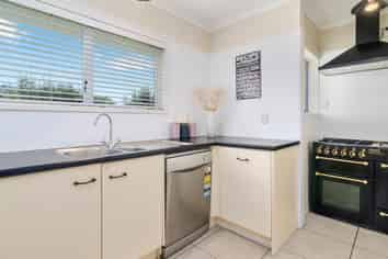 82 Lytton Street, Glenholme