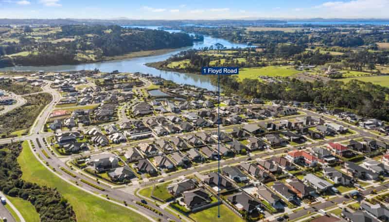 1 Floyd Road, Riverhead