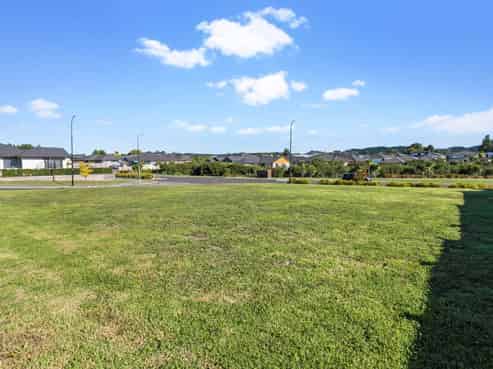 1 Floyd Road, Riverhead