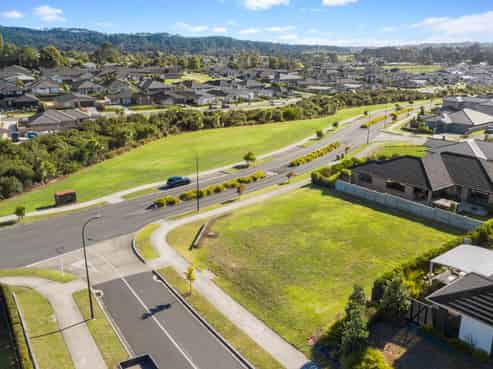 1 Floyd Road, Riverhead