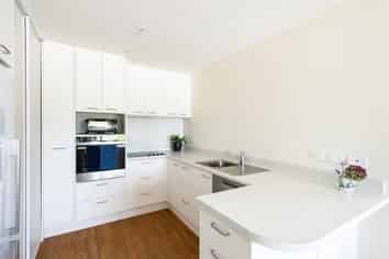 102/21A Swanson Road, Henderson