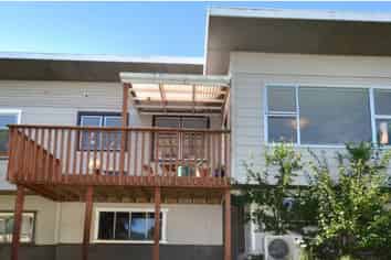 414 Stuart Street, Roslyn