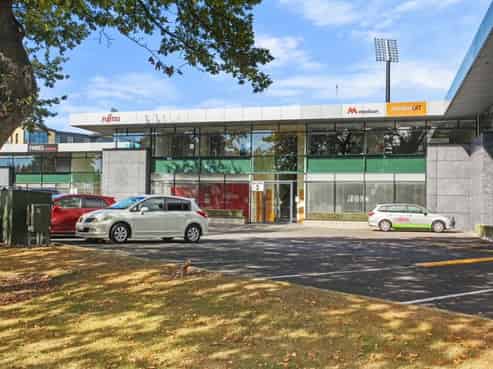 Great location! Great fit out!