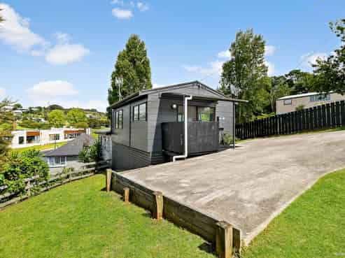 83 Brightside Road, Stanmore Bay