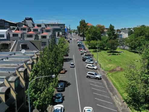 25-33 The Strand, Parnell