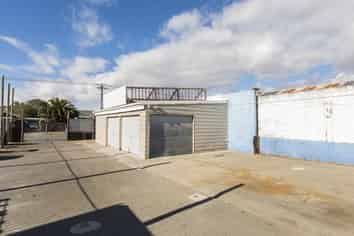 127 and 129 Seaview Road, New Brighton