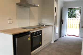 6/4 RMA Hammond St, Hamilton Central