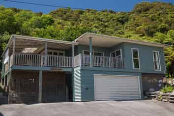 23 Mount Street, Greymouth