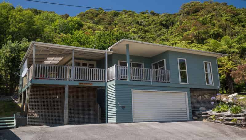 23 Mount Street, Greymouth