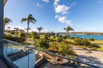 11 Pacific Cliffs Drive, Gulf Harbour