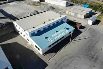 Large Industrial Site Offers a Mix