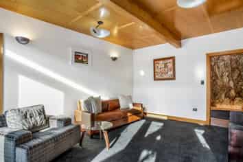 13 Wilson Avenue, Saint Clair