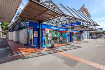 Large Space And Prime Location