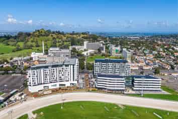 A2 4A/223 Greenlane West, Epsom