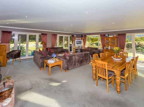 Bargain Freehold Lifestyle in Fox Glacier