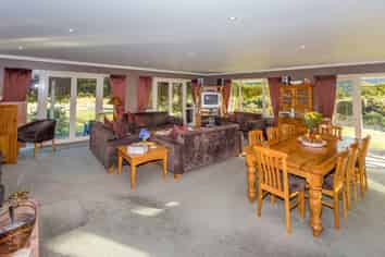 Bargain Freehold Lifestyle in Fox Glacier