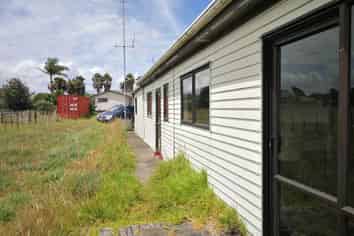 98 McRobbie Road, Kingseat