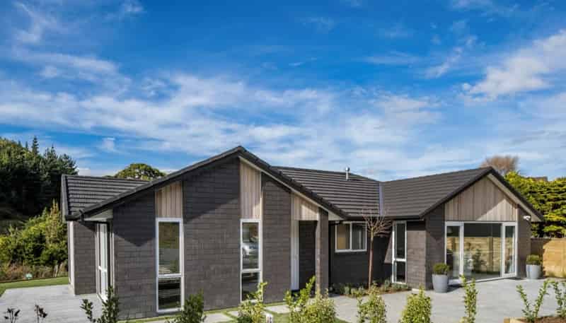 51 Tradewinds Drive, Whitby