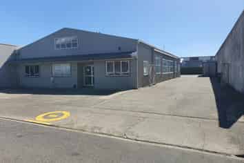 Tidy Warehouse, Offices and Yard