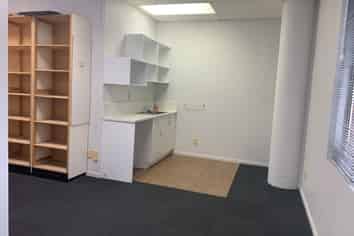 SMALL OFFICE - CONSTELLATION DRIVE