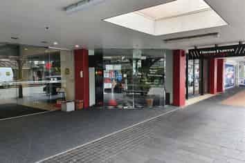 Retail On The Flat For Lease