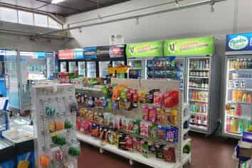 Retail On The Flat For Lease