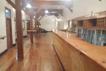 Metro Plaza Shop For Lease