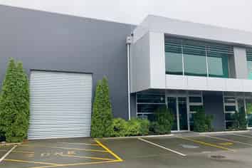 Tidy Warehouse/Office Unit