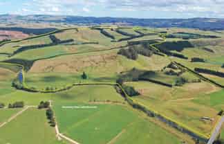 41 Otaria Road, Clinton and Surrounds