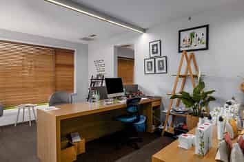 Owner Operators Dream | Commercial Office Use