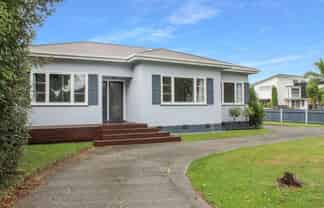 293 Fitzherbert Avenue, West End