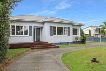 293 Fitzherbert Avenue, West End